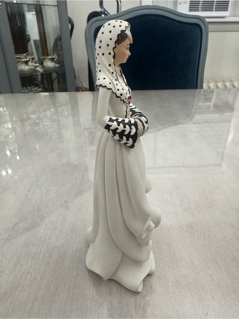 The Hamilton Collection Gone with the Wind Oh So Scarlett Figurine - Picture 5 of 7